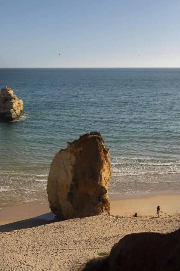 Apartment In Praia Da Rocha With A-C, Terrace In Portimão Eksteriør bilde